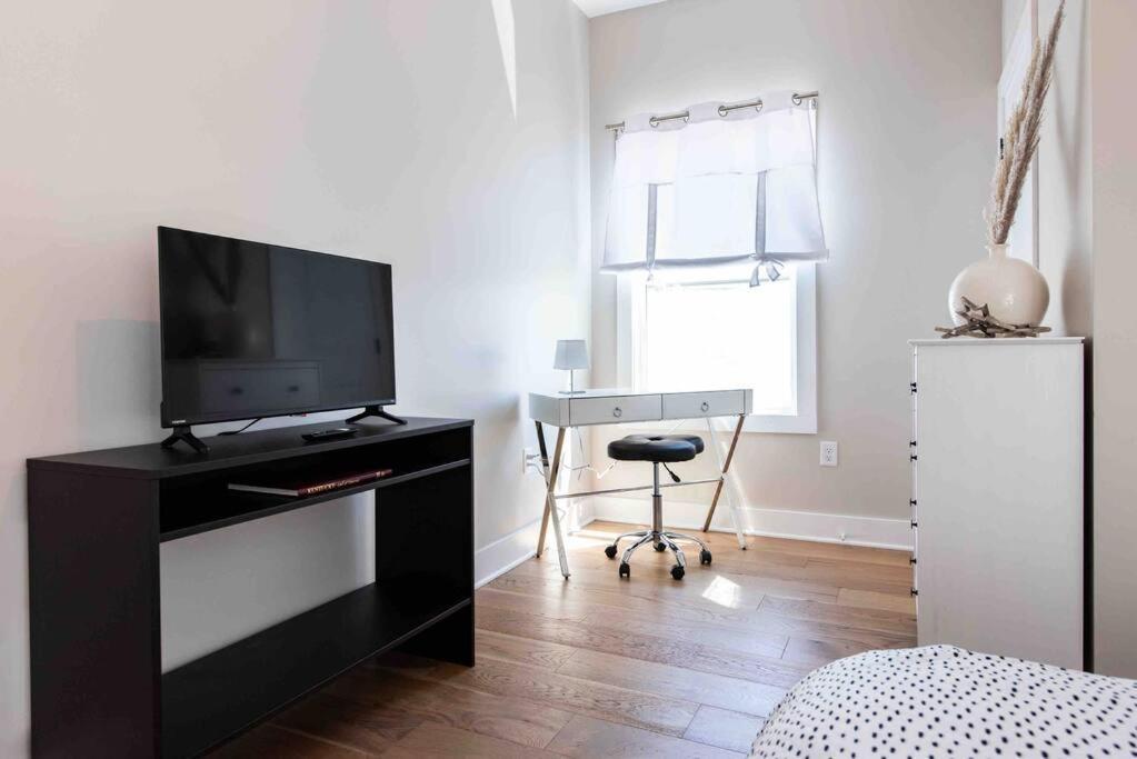 Newly Renovated 3 Bedroom Shelby Park Home **Free Parking** Louisville Exterior foto